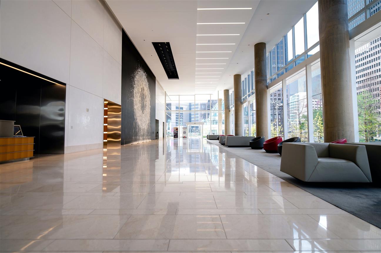 Son yıllarda şehir merkezlerinde ofis ve plaza yatırımları dikkat çekiyor.