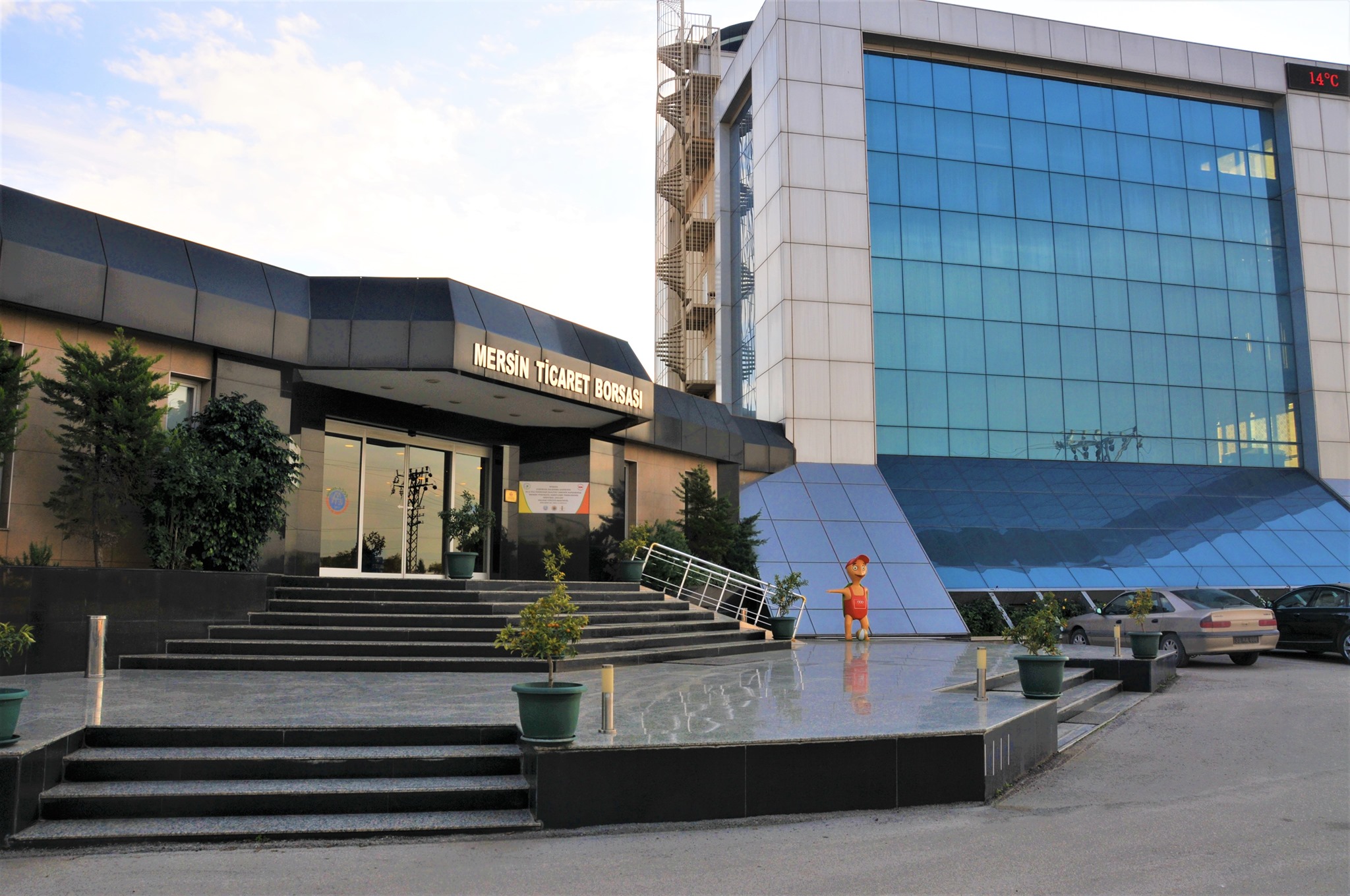 Mersin Ticaret Borsası Yönetim Kurulu Başkanı Ö. Abdullah Özdemir, “Dünyada