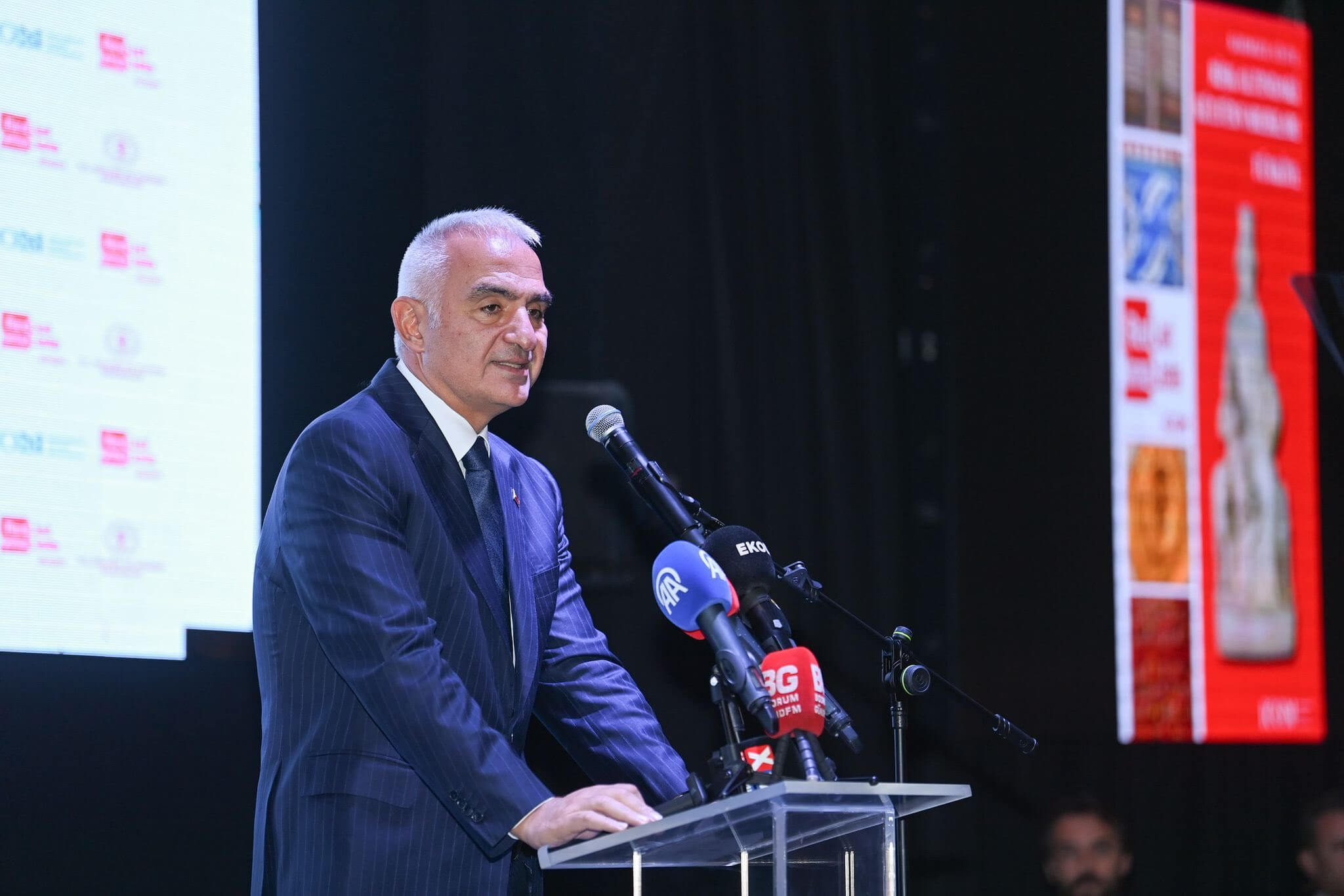 Kültür ve Turizm Bakanı Mehmet Nuri Ersoy, Atatürk Kültür Merkezi’nde