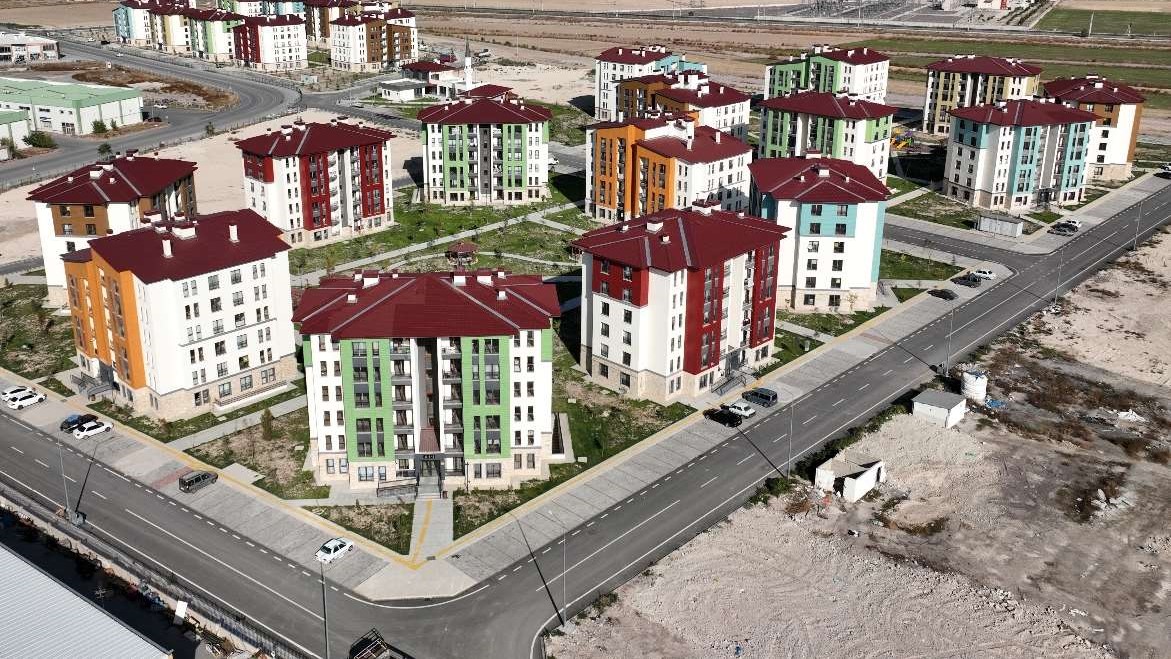 Kentsel Dönüşüm Başkanlığı 51 ilde 512 arsayı satacak. Arsaların bulunduğu