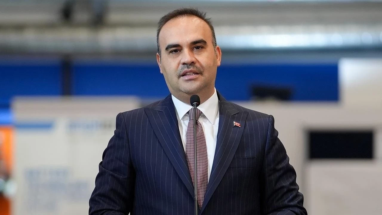 “Yeni Gelecek: Rakip-siz misiniz?” sloganıyla düzenlenen zirvede, sanayinin dijital dönüşümü,
