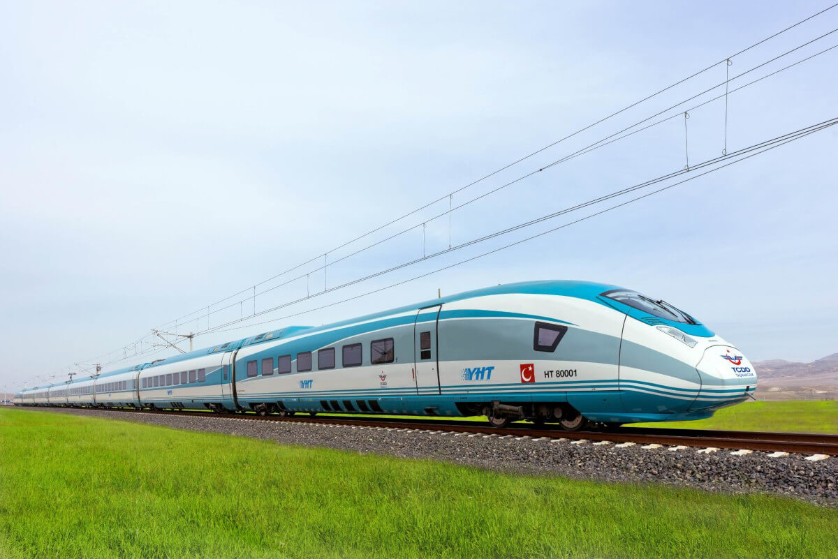 Ulaştırma ve Altyapı Bakan Yardımcısı Osman Boyraz, Türkiye’nin hızlı tren