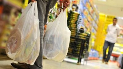 Plastik atıkla mücadelede yeni adım. Plastik poşetlerin fiyatı 1 Ocak