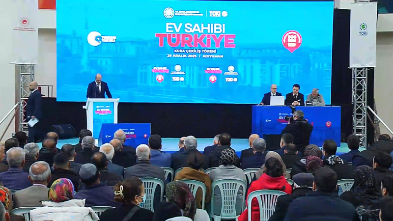 500 bin sosyal konut projesinde kura süreci Adıyaman’da başladı. Noter