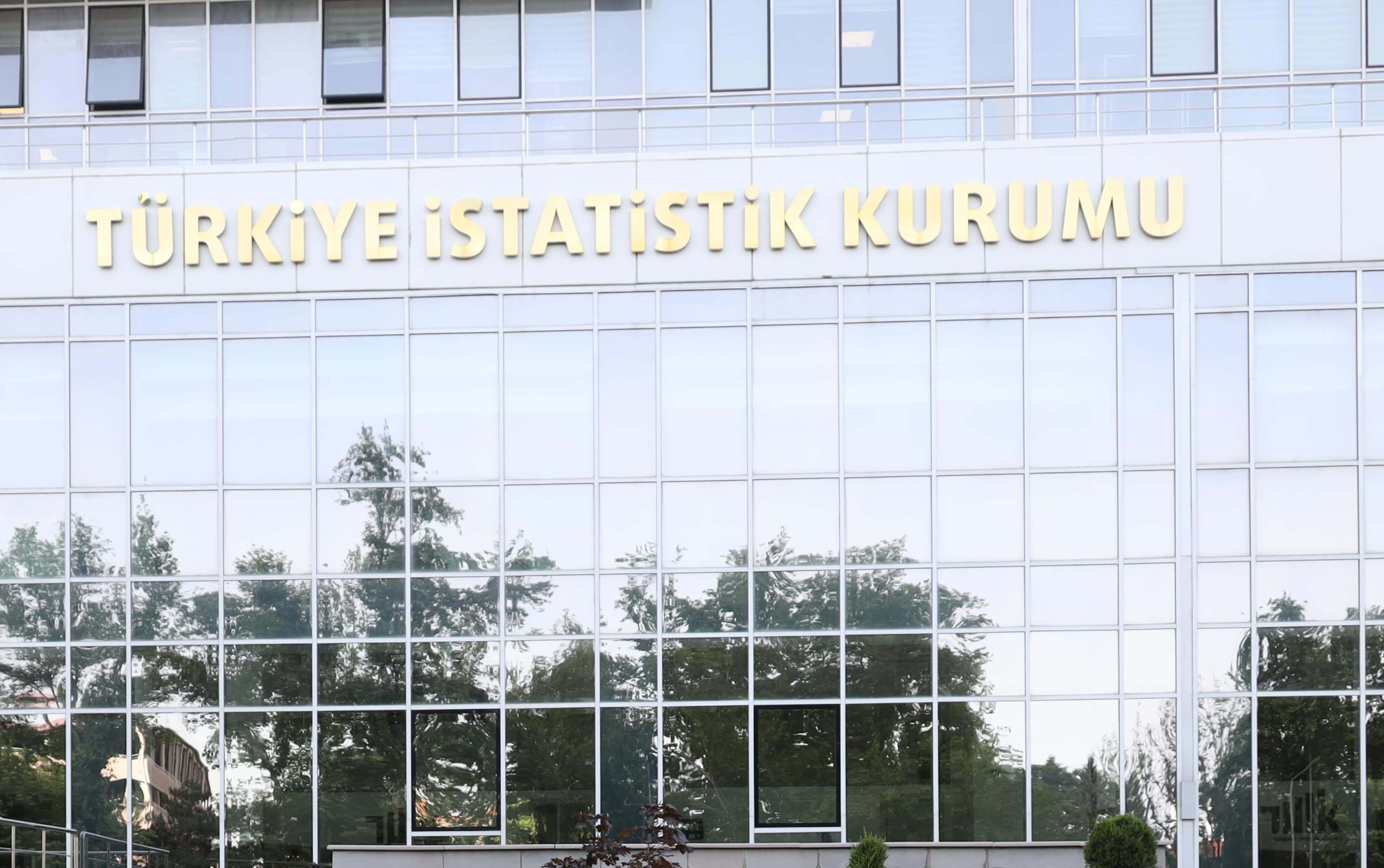 Sanayi, inşaat ve ticaret-hizmet sektörleri toplamında ücretli çalışan sayısı 2025