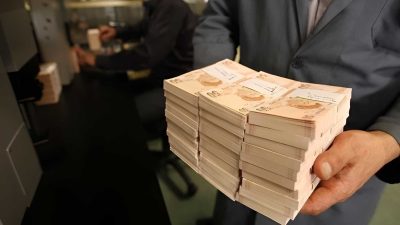Sosyal yardım ödemeleri memur maaş katsayısı düzenlemesiyle artırıldı. Evde bakım,