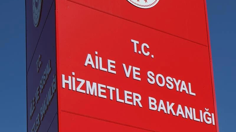 Aile ve Sosyal Hizmetler Bakanlığı’na alınacak 3 bin sözleşmeli personelin