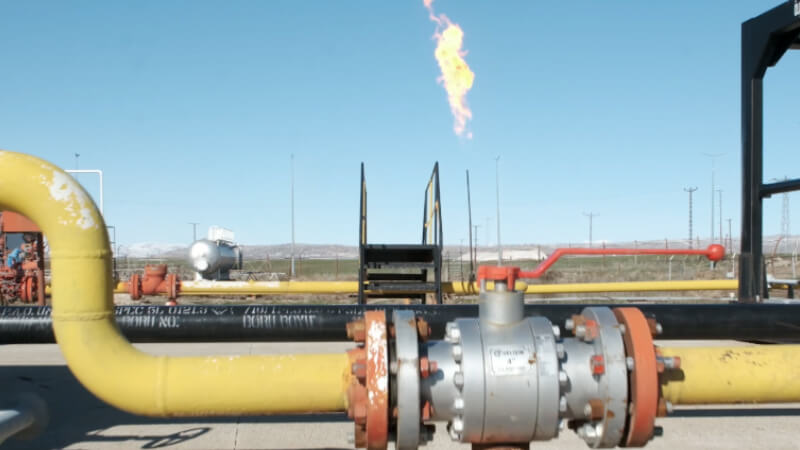 Bakan Bayraktar açıkladı: Şubat ayında elektrik ve doğalgaza zam yapılmayacak.