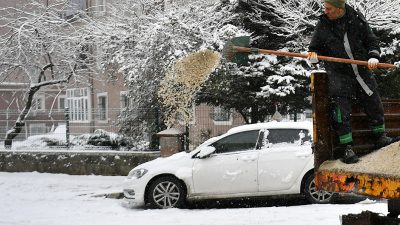 Kahramanmaraş’ın Göksun ve Ekinözü ilçelerinde yoğun kar yağışı nedeniyle eğitime