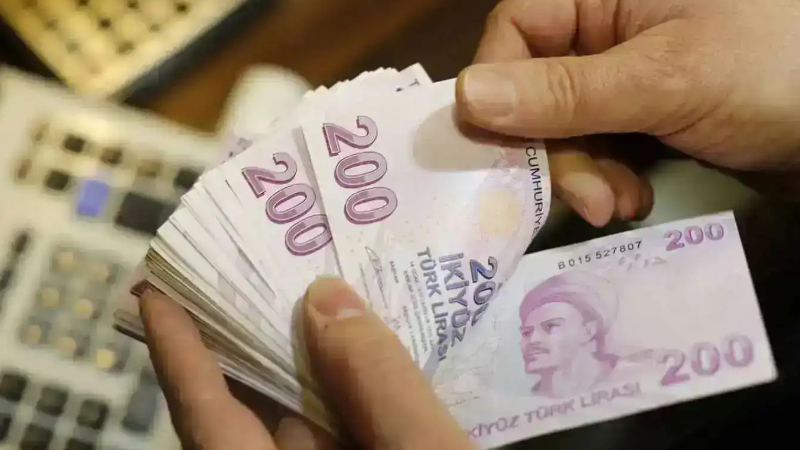 TCMB Banka Kredileri Eğilim Anketi’ne göre kredi koşullarında gevşeme sürüyor.