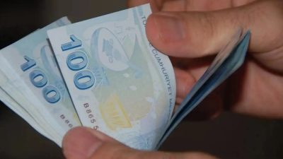 Faiz indirimi sürerken kredi faizleri yükseldi, ihtiyaç kredilerinde sert düşüş