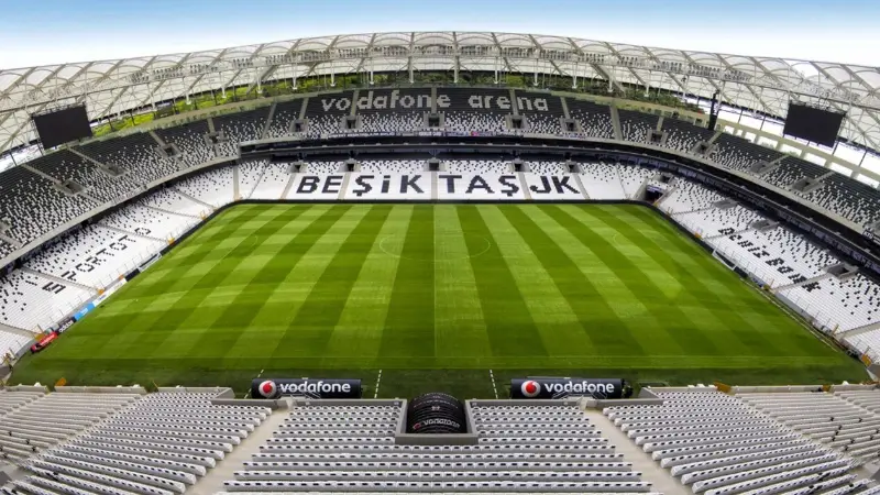 UEFA Avrupa Ligi finali için Tüpraş Stadyumu’nda 1.800 koltuk sökülecek.