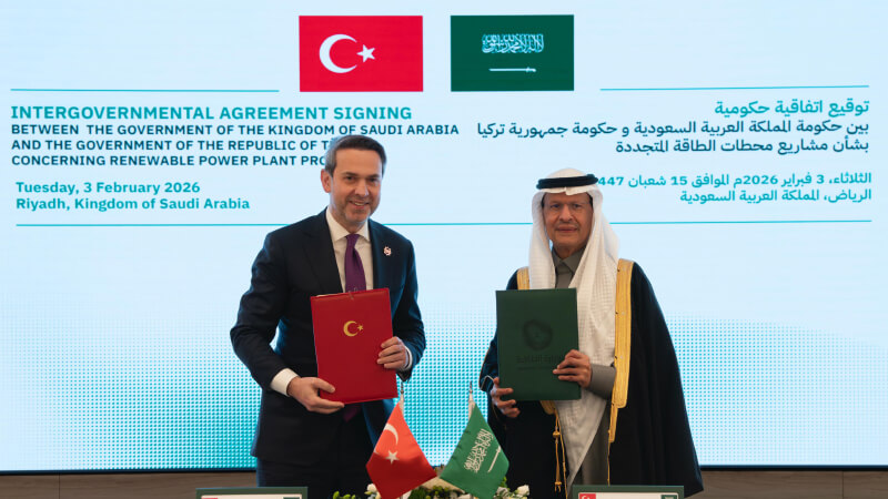 Türkiye ile Suudi Arabistan arasında 2 bin megavatlık güneş enerjisi