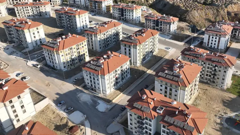 TOKİ’nin 500 bin sosyal konut projesinde kura heyecanı sürüyor. 58