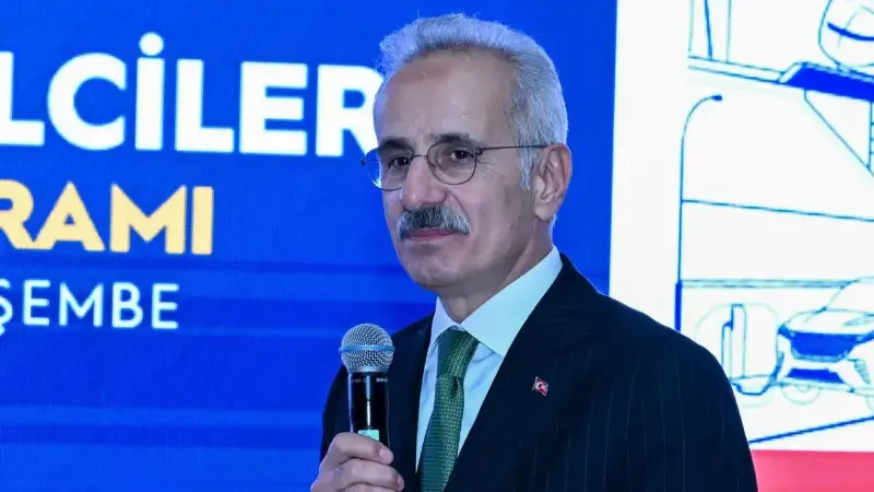 Ulaştırma Bakanı Abdulkadir Uraloğlu, Ankara’da YHT Gar’dan Esenboğa Havalimanı’na uzanacak