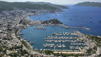 Bodrum Yolcu Limanı’nda ortaklık yapısı değişti. Çağdaş Holding, limandaki yüzde