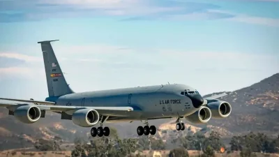 ABD’ye ait KC-135 yakıt ikmal uçağı Irak’ta düştü. CENTCOM kazanın