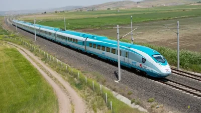 Ramazan Bayramı öncesi tren seferlerinde kapasite artırıldı. Ankara–İstanbul YHT hattında