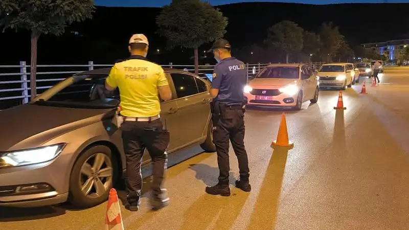 Trafikte hız sınırını aşan sürücüler için yeni ceza sistemi yürürlüğe