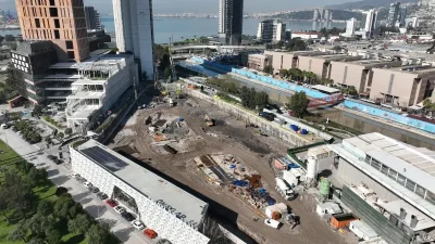 Uzmanlar Türkiye’de kentsel dönüşümün hızlandırılması gerektiğini belirtiyor. İstanbul ve İzmir