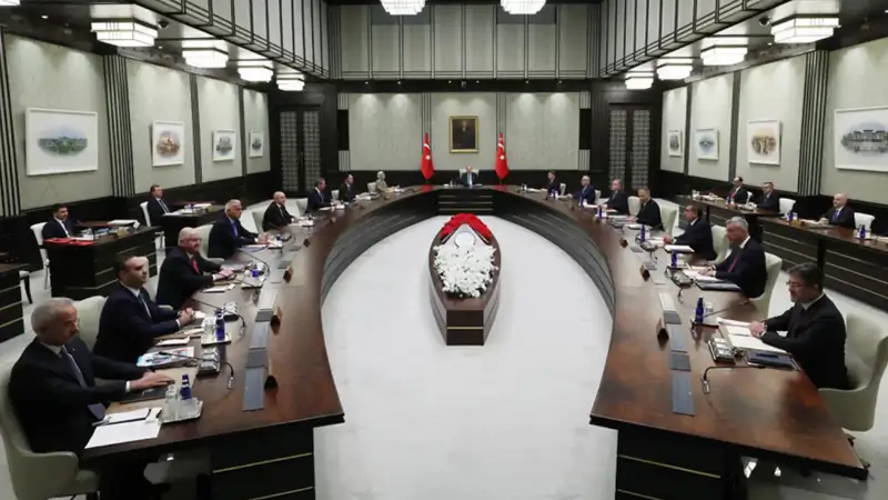 Kabine yarın Beştepe’de toplanıyor. Okul saldırıları sonrası güvenlik önlemleri, Orta