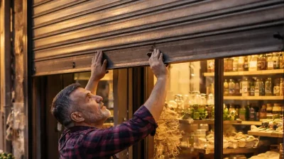 Kredi riski büyüyor! Şirket ve KOBİ kredilerinde takipteki alacaklar hızla