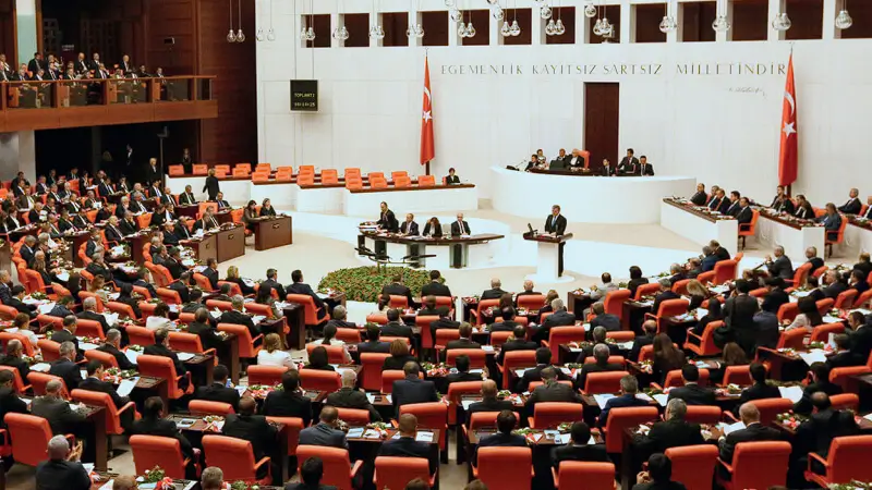 TBMM’de kritik hafta başlıyor. Okul saldırıları için araştırma komisyonu kurulacak,