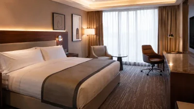 TMSF kayyımındaki Babylon Town Otel satışa çıktı. Antalya Olimpos’taki otelin