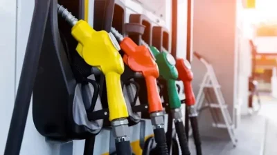 Motorinin litre fiyatına 8 Temmuz itibarıyla 76 kuruş zam yapıldı.