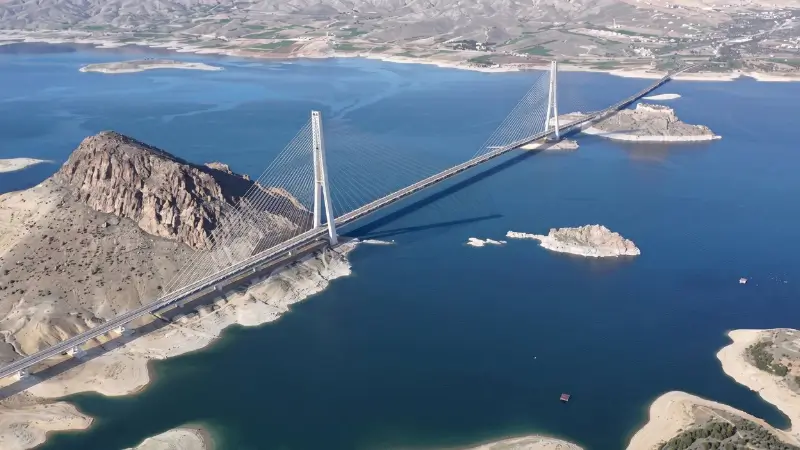 Elazığ ile Tunceli arasında yapılması planlanan Pertek Köprüsü için Yatırım