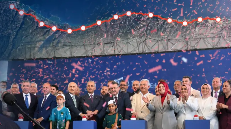 Trabzon Raylı Sistem Projesi’nde temel atıldı. İlk etap 16,2 km