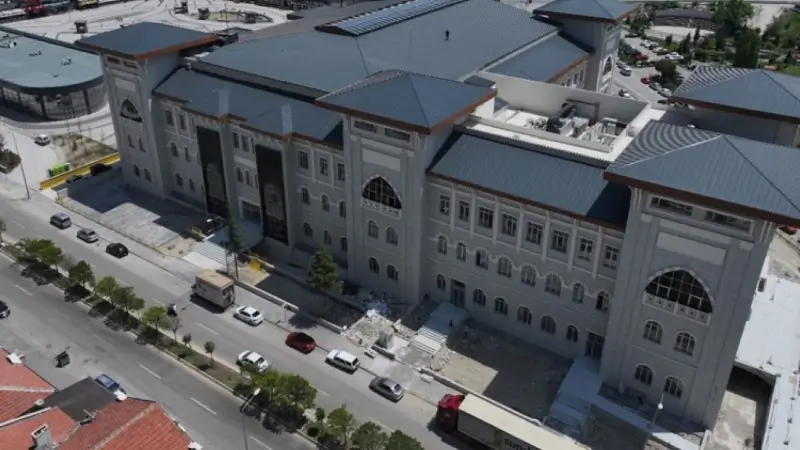 Sincan Belediyesi Cumhuriyet ve Törekent'te 2 taşınmazı kiraya veriyor. Aylık